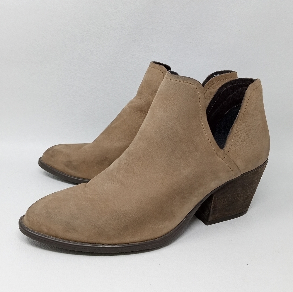 Steve Madden Adelphie Pointed Toe Cut Out Brown Ankle Boots, Women's Size 10